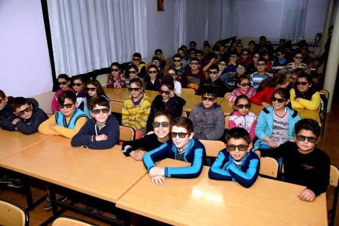 Öğrencilere Çanakkale Ruhu Aşılanıyor