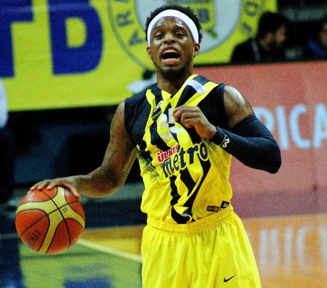 Fenerbahçe, Lig’de 17. Galibiyetini Aldı