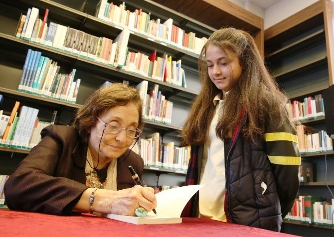 Dayıoğlu: “Dünyanın En Güzel Bağımlılığı Kitap Okumak”
