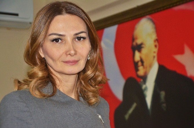 Azeri Vekil Paşayeva: "Bugün Türkiye’ye Sahip Çıkma Zamanıdır"