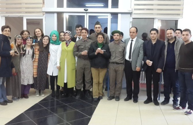 Bafra’da Dünya Tiyatrolar Günü Etkinliği