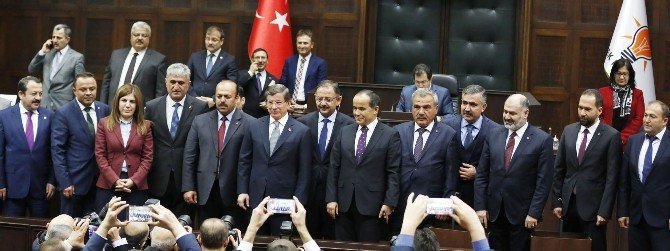 Mhp’li Belediye Başkanı Ak Parti’ye Geçti