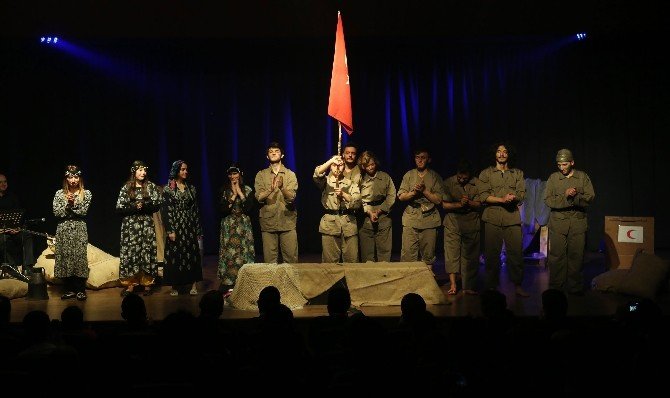 Canik Tiyatro Okulu İlk Sınavını Başarıyla Verdi
