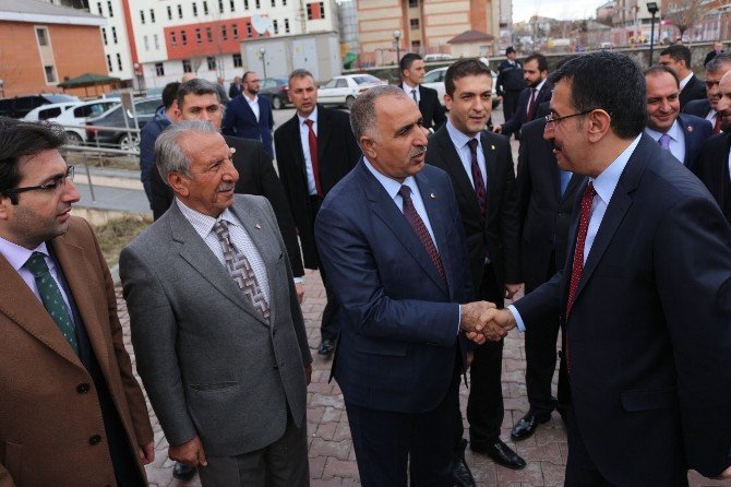 Gümrük Ve Ticaret Bakanı Tüfenkci Ağrı’da