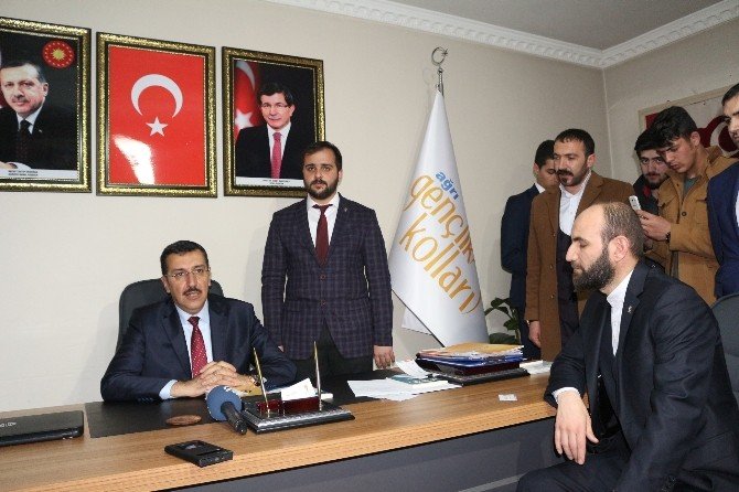 Gümrük Bakanı Tüfenkci, Ak Parti Ağrı İl Başkanlığını Ziyaret Etti
