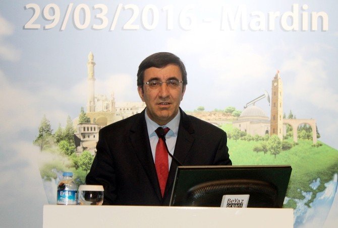 Bakan Yılmaz: “Birileri Yıkmayı Tercih Ediyor”