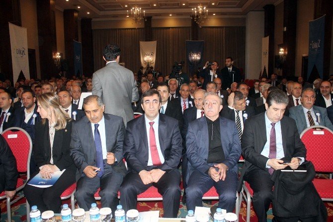 Bakan Yılmaz: “Birileri Yıkmayı Tercih Ediyor”