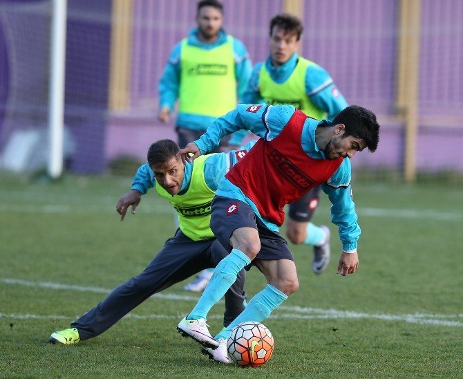 Osmanlıspor’da Fenerbahçe Maçı Hazırlıkları Sürüyor