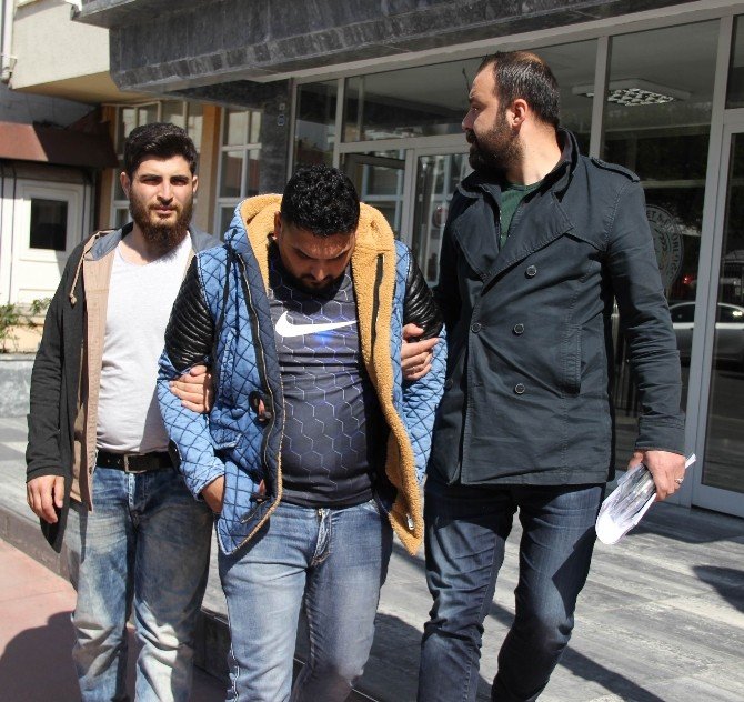 İzmir Polisinin Göçmen Ticaretinden Aradığı 2 Kişi Samsun’da Yakalandı