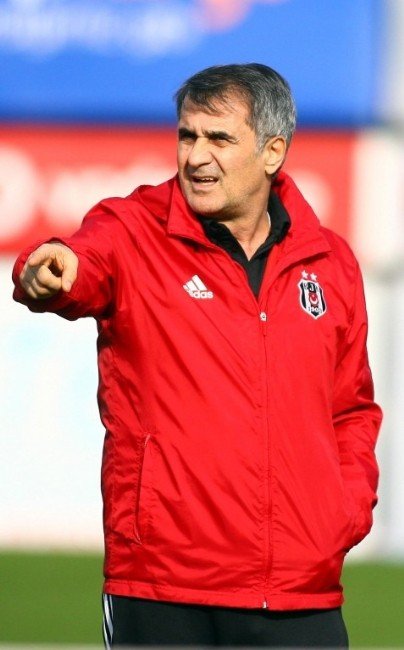 Beşiktaş 4 Eksikle Çalıştı