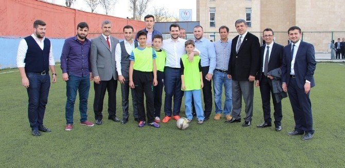 Boynukalın, Protokol Üyeleri İle Maç Yaptı