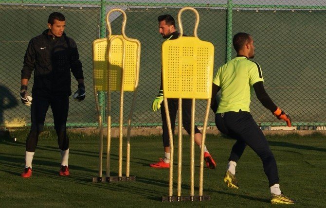 Şanlıurfaspor, Hazırlıklarını Sürdürüyor