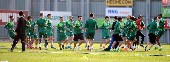 Bursaspor’da Sivasspor Mesaisi Sürüyor
