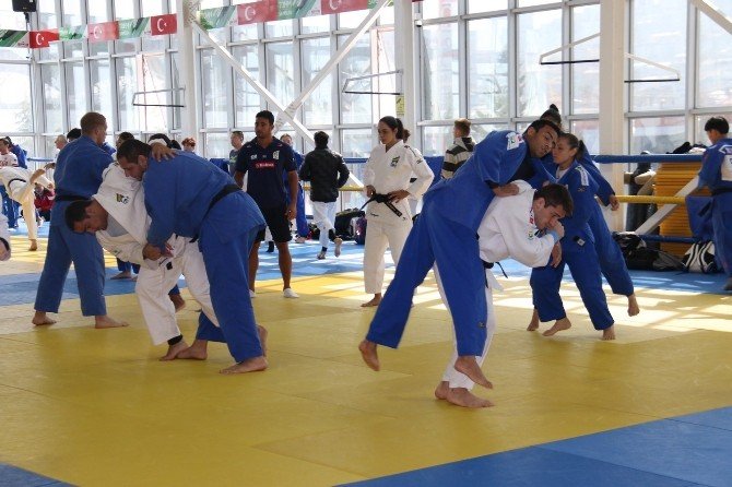 Judo Milli Takımları Son Hazırlıklarını Yaptı
