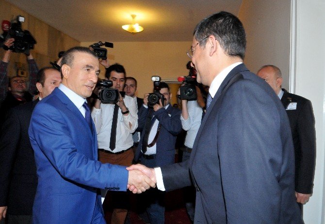 Ak Parti’den Chp’ye Dokunulmazlık Teklifi