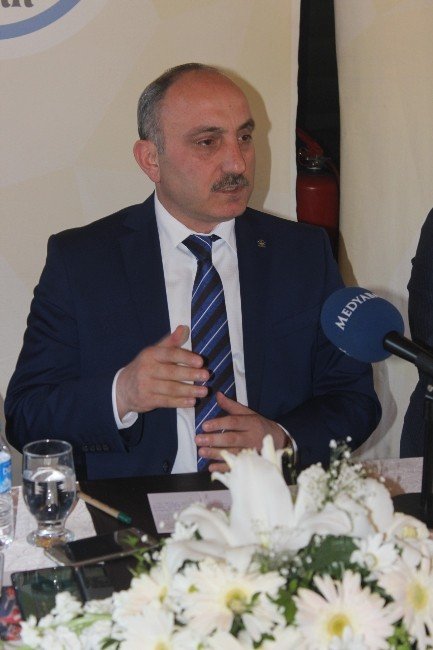 Ak Parti Sakarya İl Başkanı Fevzi Kılıç, Basın Mensuplarıyla Buluştu