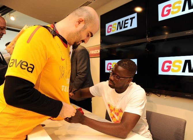 Fıfa’dan Eboue’ye 1 Yıl Men