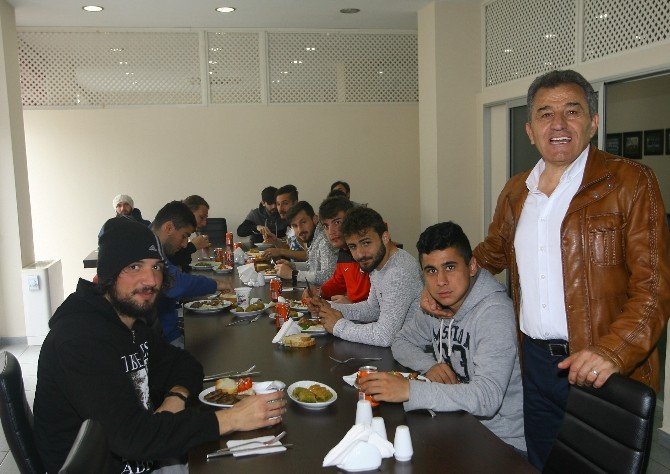 1461 Trabzon’da Barbekü Partisi