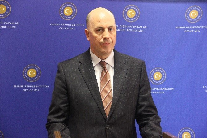 Büyükelçi Uras: “Göçmen Kaçakçıları Zarar Görecekler”