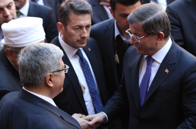 Davutoğlu Sur’u İhya Planının Açıkladı