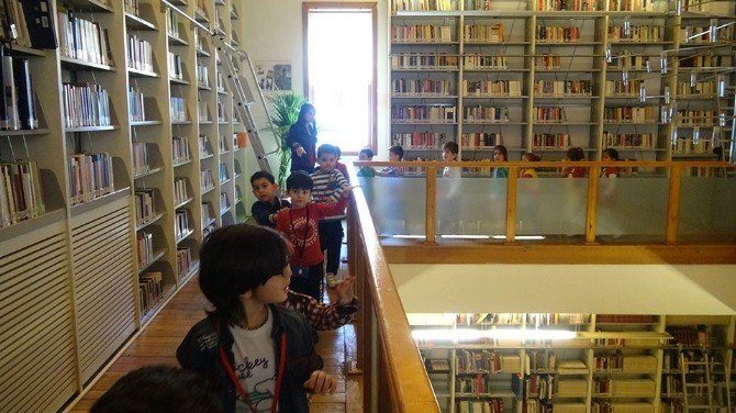 Turabiba Kütüphanesi’nde Miniklere Atölye Çalışması