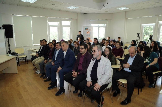 Açık Fikir Platformunda Gençler, Dünya Tarihine Işık Tutacak