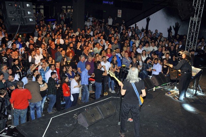 Erkin Koray’dan Son Üç Konser