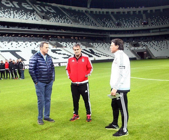 Beşiktaşlı Futbolcular Vodofone Arena’yı Gezdi