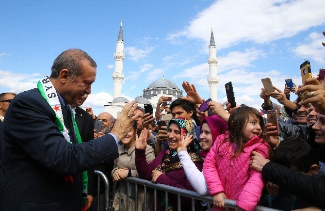 Cumhurbaşkanı Erdoğan’ı Duygulandıran Şiir