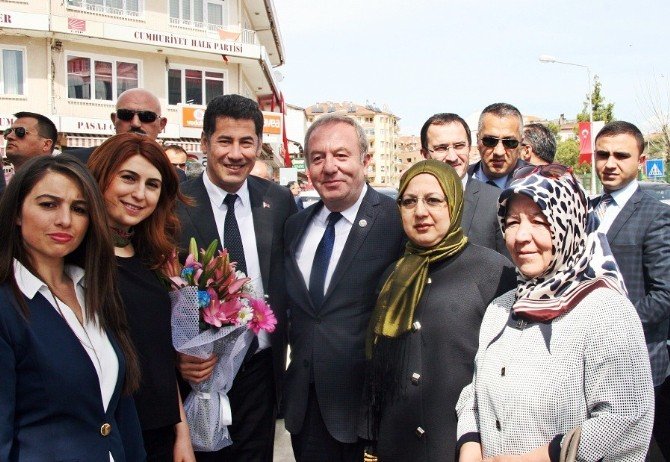 Sinan Oğan Çorum’da