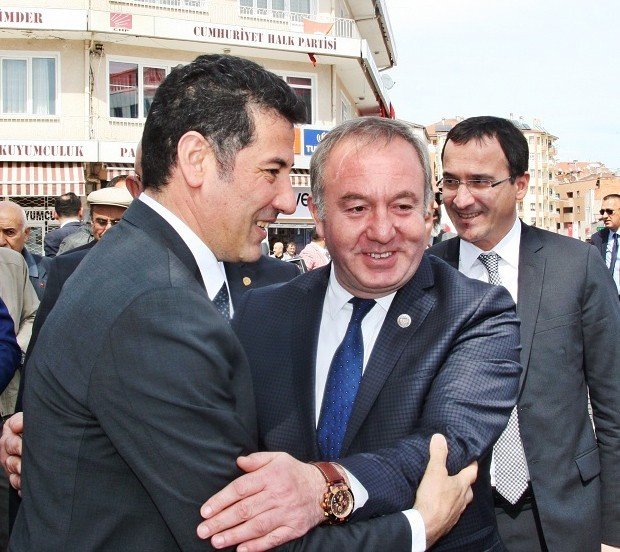 Sinan Oğan Çorum’da