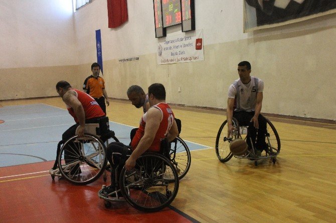 Tekerlekli Sandalye Basketbol Süper Ligi