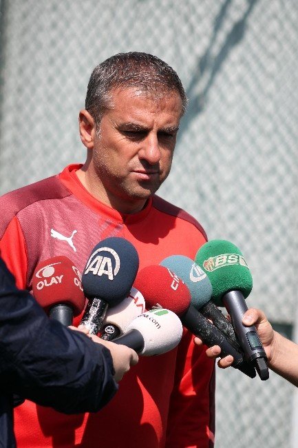 Fatih Terim’in Yeni Gözdesi Deniz Yılmaz