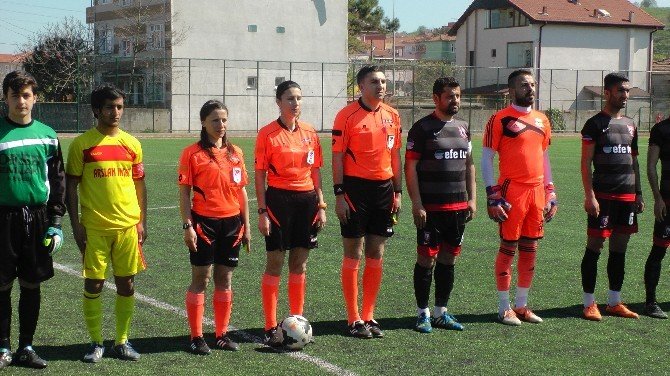 Kadın Hakem Yönetti, Centilmenlik Rüzgarı Esti