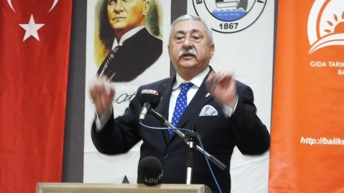 Burhaniye’de Zeytinyağı Kalite Ödülleri Dağıtıldı