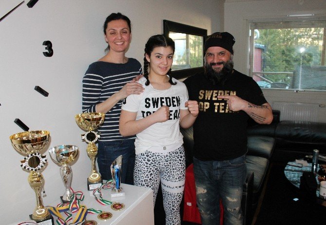 İsveç’te Muay Thai’nin Yeni Yıldızı Nazlı Suvakçı