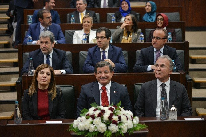 Davutoğlu’dan Yeni Anayasa Açıklaması