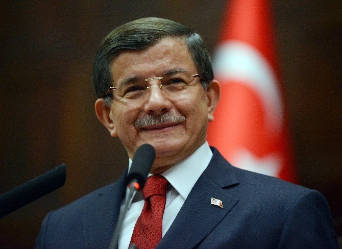 Davutoğlu’dan Yeni Anayasa Açıklaması