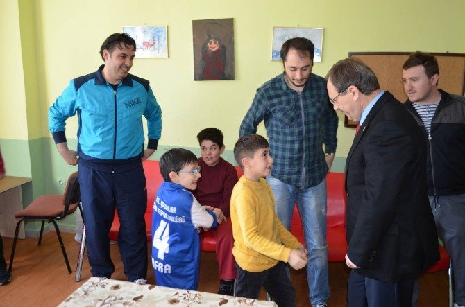 Başkan Şahin’den Şampiyon Sporculara Ziyaret