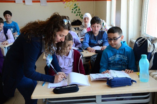 Bu Uygulama Öğrencileri Üzüp, Velileri Sevindiriyor
