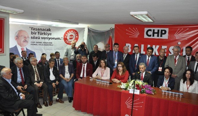 Chp, Saldırıya Uğrayan Milletvekili İçin Toplandı