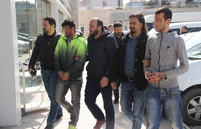 Uyuşturucu Ticaretinden 3 Kişi Tutuklandı