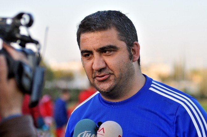 Ümit Özat İsyan Etti