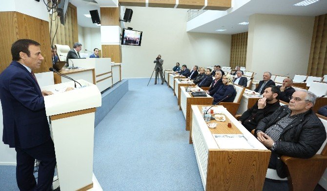 Genç: “Evrensel Belediyecilik Yapıyoruz”