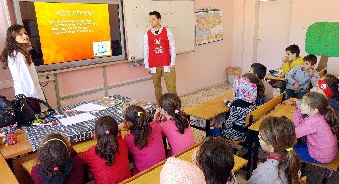 Öğrencilere Sağlıklı Beslenme Eğitimi