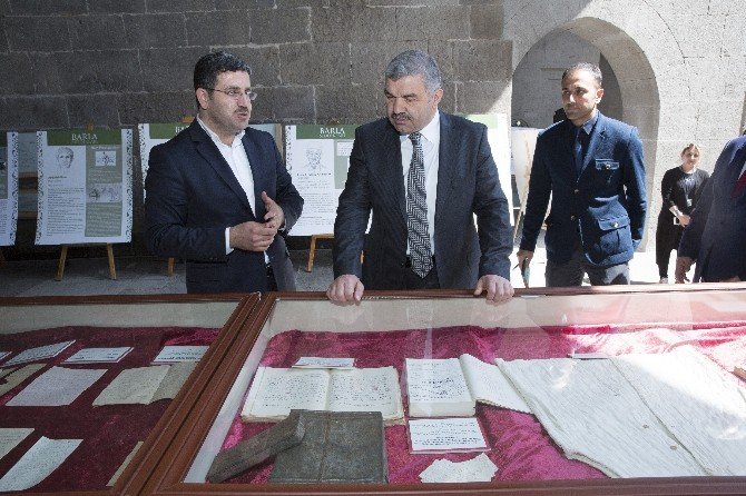 Başkan Çelik Bediüzzaman Sergisi’ni Gezdi