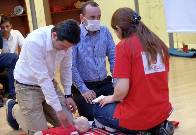 Büyükşehir Personeline İlkyardım Eğitimi