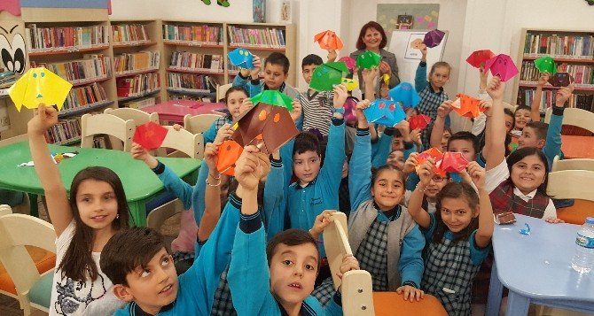 Bursa’da Renkli Kütüphaneler Haftası Kutlaması