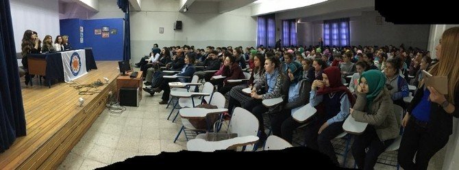Çaycuma Tegv’den Öğrencilere Kariyer Desteği