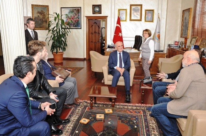 ‘Somuncu Baba Aşkın Sırrı’ Oyuncularından Başkan Yılmaz’a Ziyaret